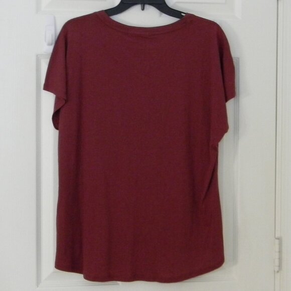C&C California Maroon Burgundy Hockey Mom Tee Shirt Top Size L NWT - Picture 2 of 5